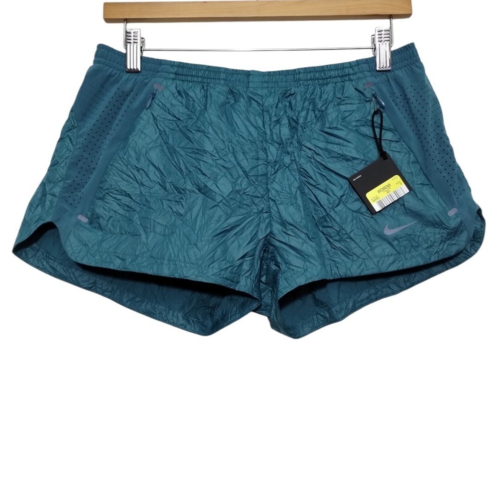 Nike‎ Women's S Luxe Textured 2.5" Training Shorts Running Tennis